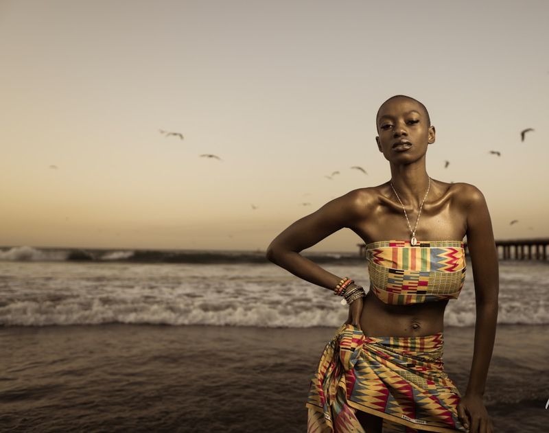 Bandeau bikini with underwire support for larger busts