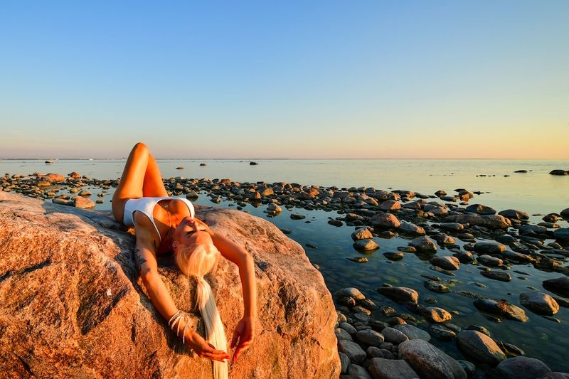 How to find the best bikini color for your skin undertone