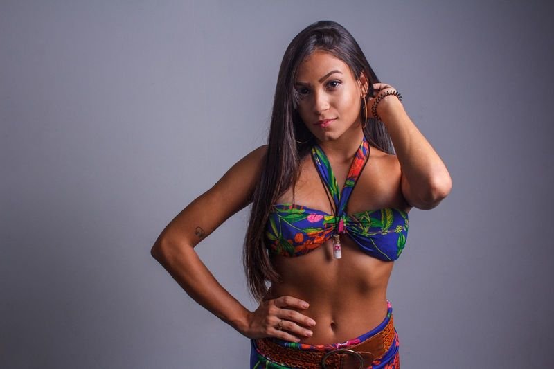 Halter bikini top that widens the shoulder line for a diamond body shape